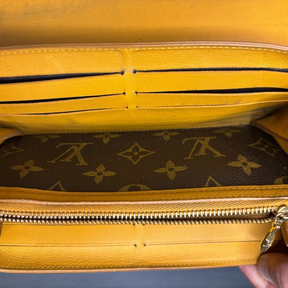 Louis Vuitton Brown and Gold Monogram Wallet - Picture 11 of 16